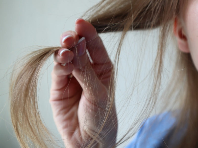 Biotin, hår og negler – hva som er godkjent å si, og hvor mye du trenger