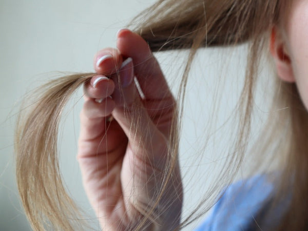Biotin, hår og negler – hva som er godkjent å si, og hvor mye du trenger