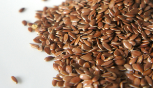 Prostabona Plus kosttilskudd med linfrø, fennikel, sink og vitamin E for normal prostatafunksjon og vannlating.